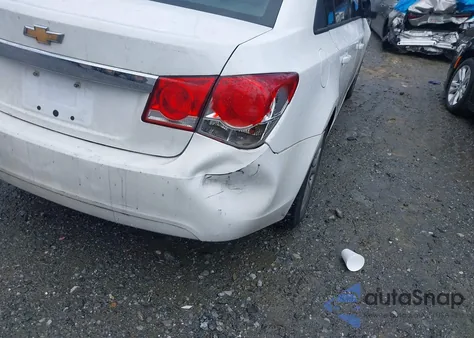 2013 Chevrolet Cruze Ls z USA, uszkodzony, nr VIN 1G1PA5SH2D7160107